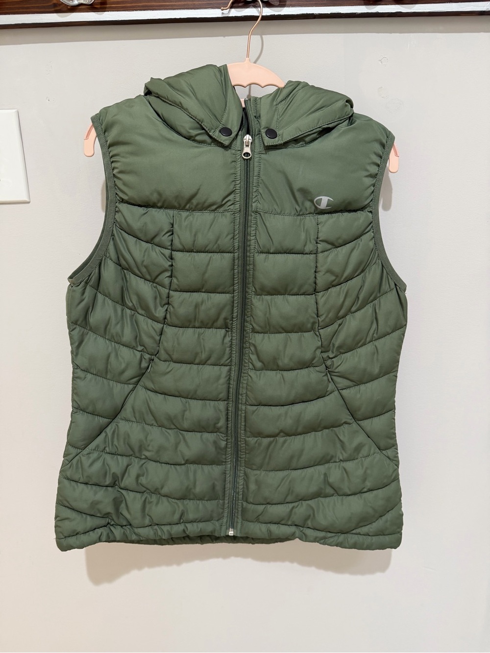 Champion Ladies Puffer Vest Green Full Zip Pockets Removable Hood Green Medium